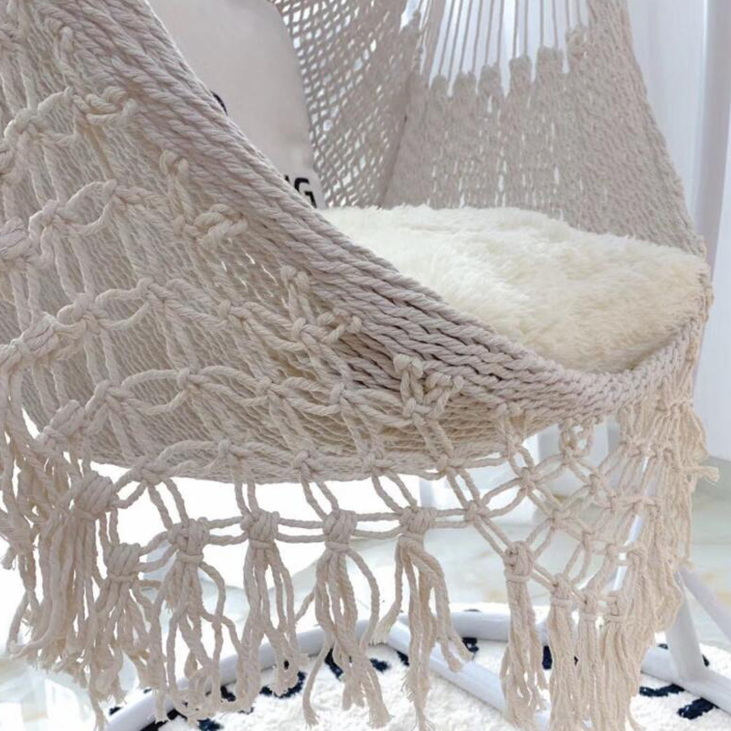 Beach Garden Relaxing Hand Woven Cotton Rope Mesh Hammock Swing with Tassels